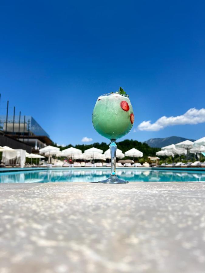 Equos Resort Hotel ติรานา ภายนอก รูปภาพ